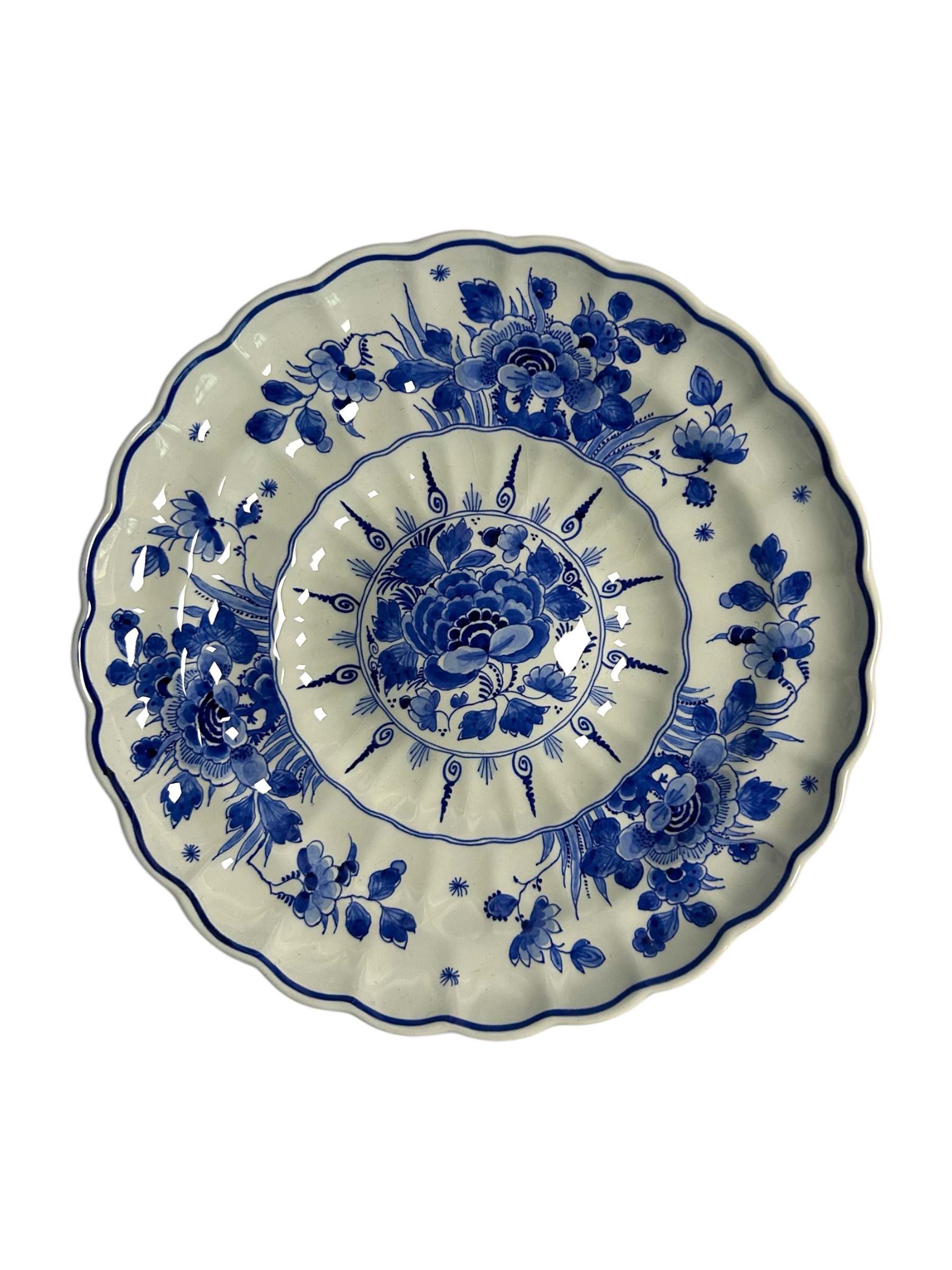 Porceleyne Fles Scalloped Plate with Floral Motifs